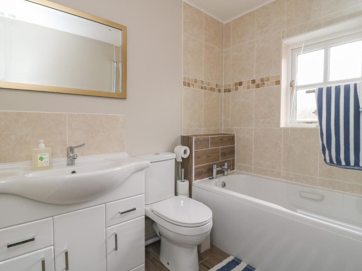 Armstrong Cottage Beverley Bagian luar foto